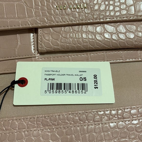 Ted Baker Passport Holder and Travel Wallet - Picture 7 of 7